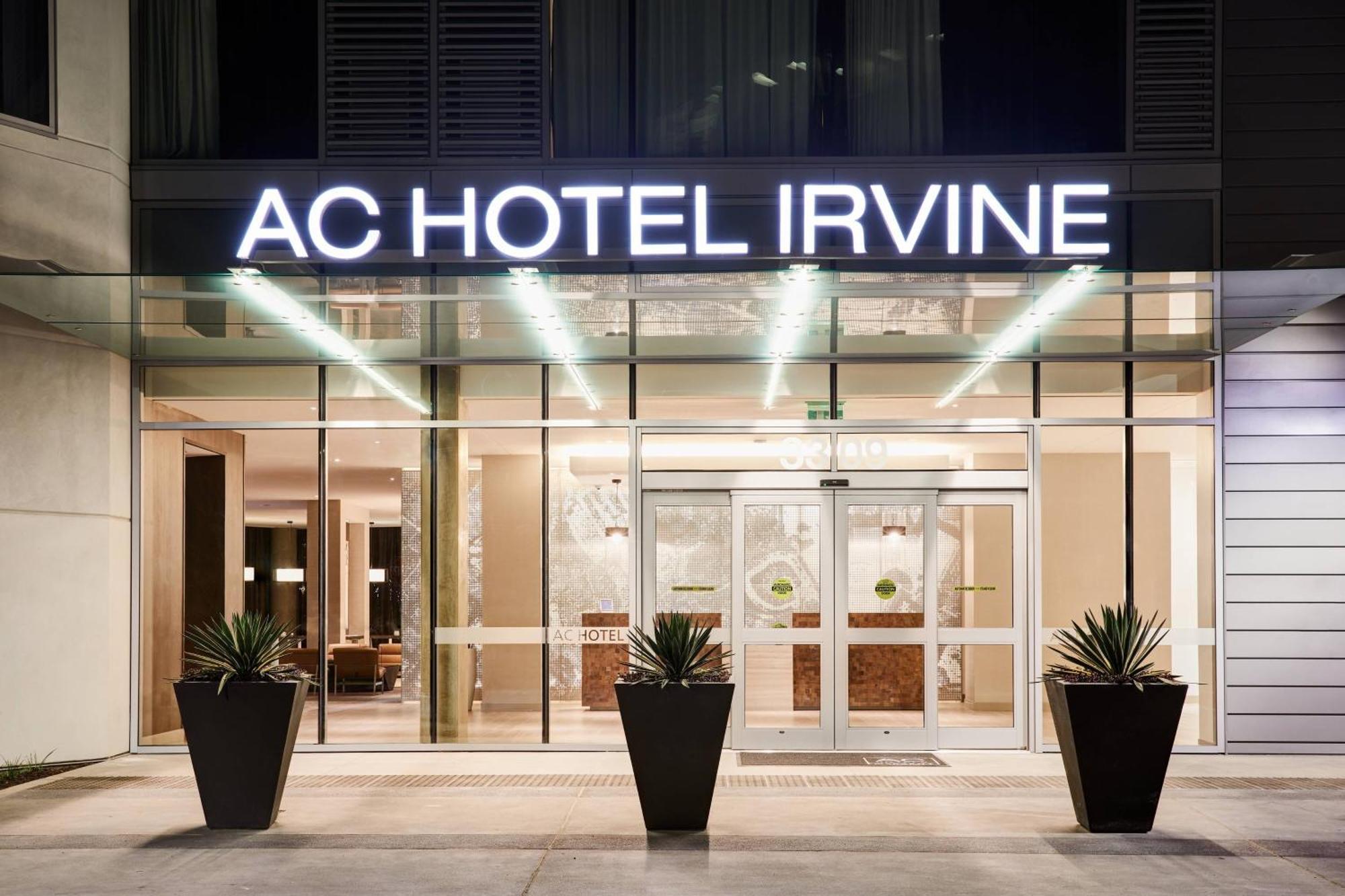 เอซี โฮเต็ล เออร์ไวน์ Hotel ภายนอก รูปภาพ